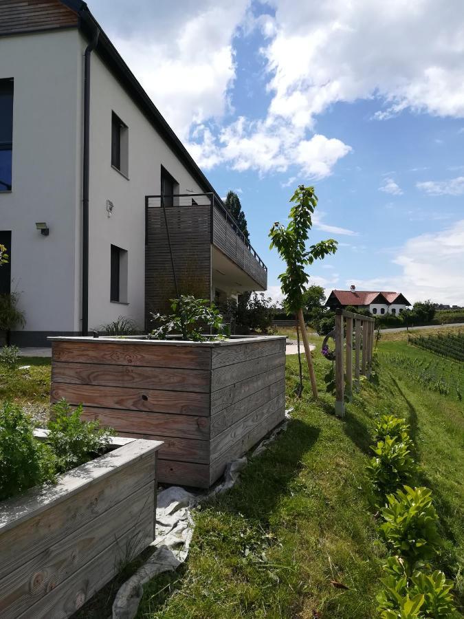Weinstrassenapartment Fam. Dietrich Рач-ан-дер-Вайнштрассе Экстерьер фото